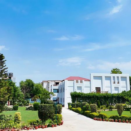 Pink Villa Boutique Hotel Meerut Buitenkant foto