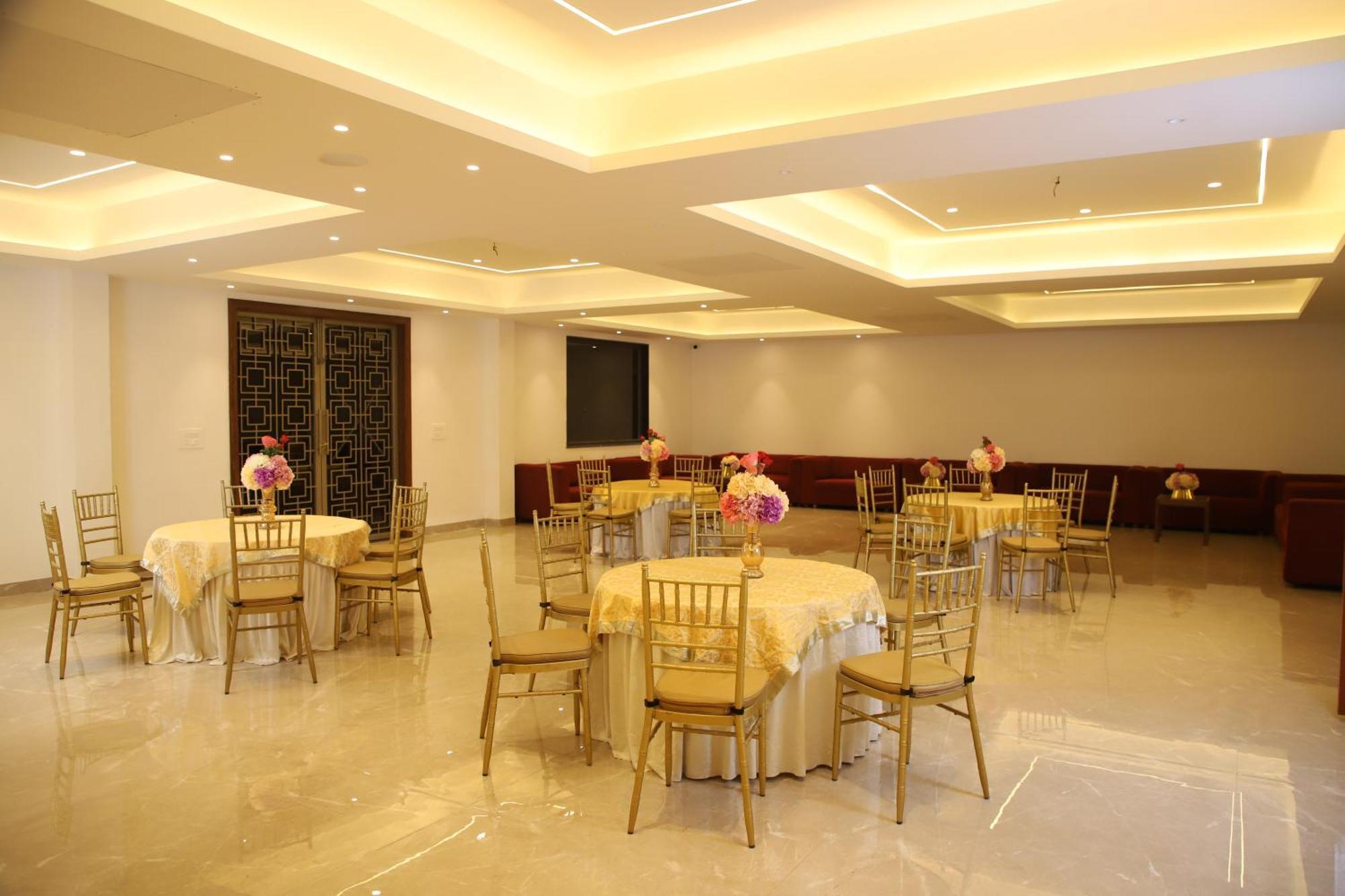 Pink Villa Boutique Hotel Meerut Buitenkant foto