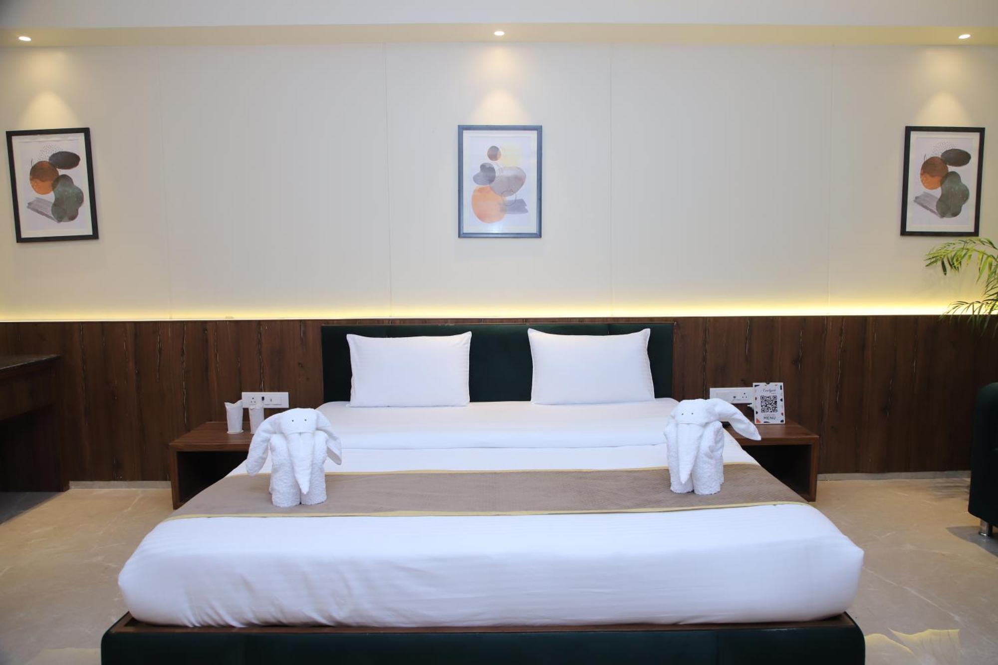 Pink Villa Boutique Hotel Meerut Buitenkant foto